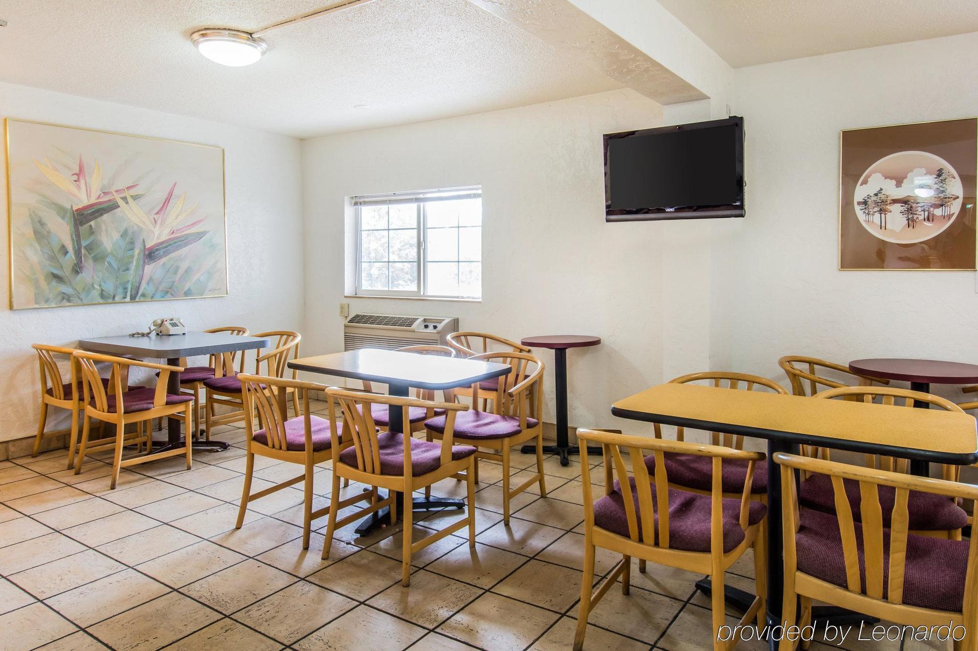 Econo Lodge & Suites Spokane Ngoại thất bức ảnh